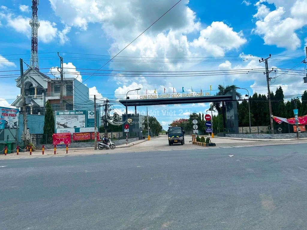 cho thuê nhà nguyên căn mặt tiền lộ nhựa lớn TL 830 gần kcn thịnh phát
