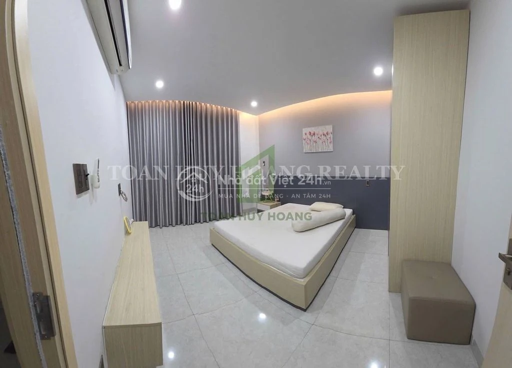 Cho thuê nhà gần cầu sông Hàn - Vincom Đà Nẵng