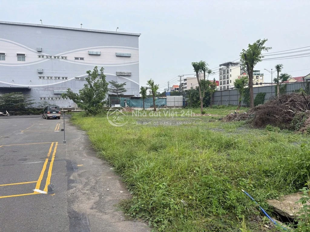 Cho thuê Đất 4000m2 mặt tiền Trường chinh, Tân Phú có cắt lẻ 500m2