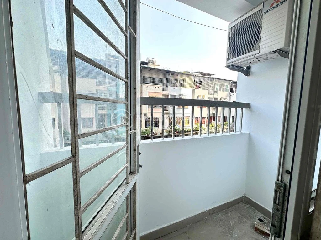 CHO THUÊ CHUNG CƯ 183 HOÀNG VĂN THÁI 95M2 , 3 NGỦ , 2 WC