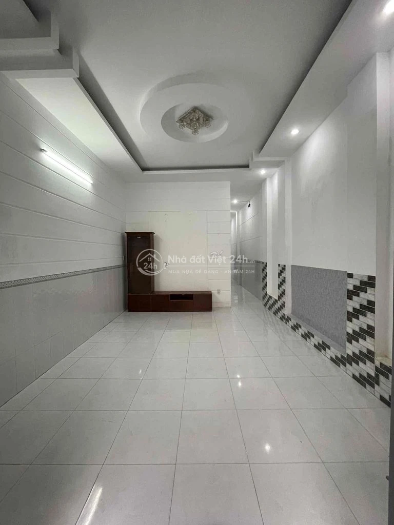 Nhà mới 2 phòng hẻm Phạm Ngọc Hưng