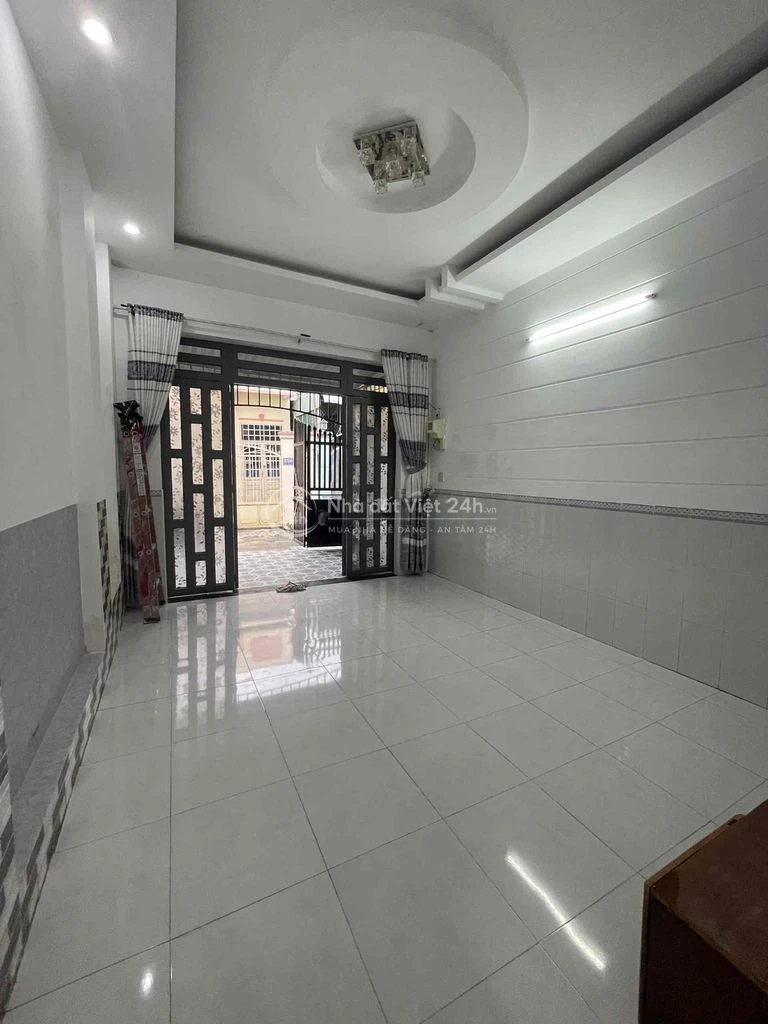 Nhà mới 2 phòng hẻm Phạm Ngọc Hưng