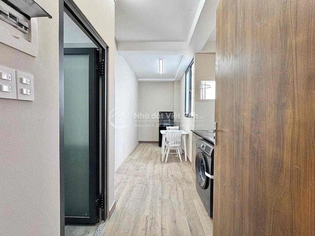 Cho Thuê Căn Hộ 1PN, Máy giặt riêng, Giá tốt, Nhà hầm xe thang máy