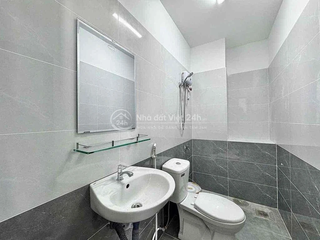 Cho Thuê Căn Hộ 1PN, Máy giặt riêng, Giá tốt, Nhà hầm xe thang máy