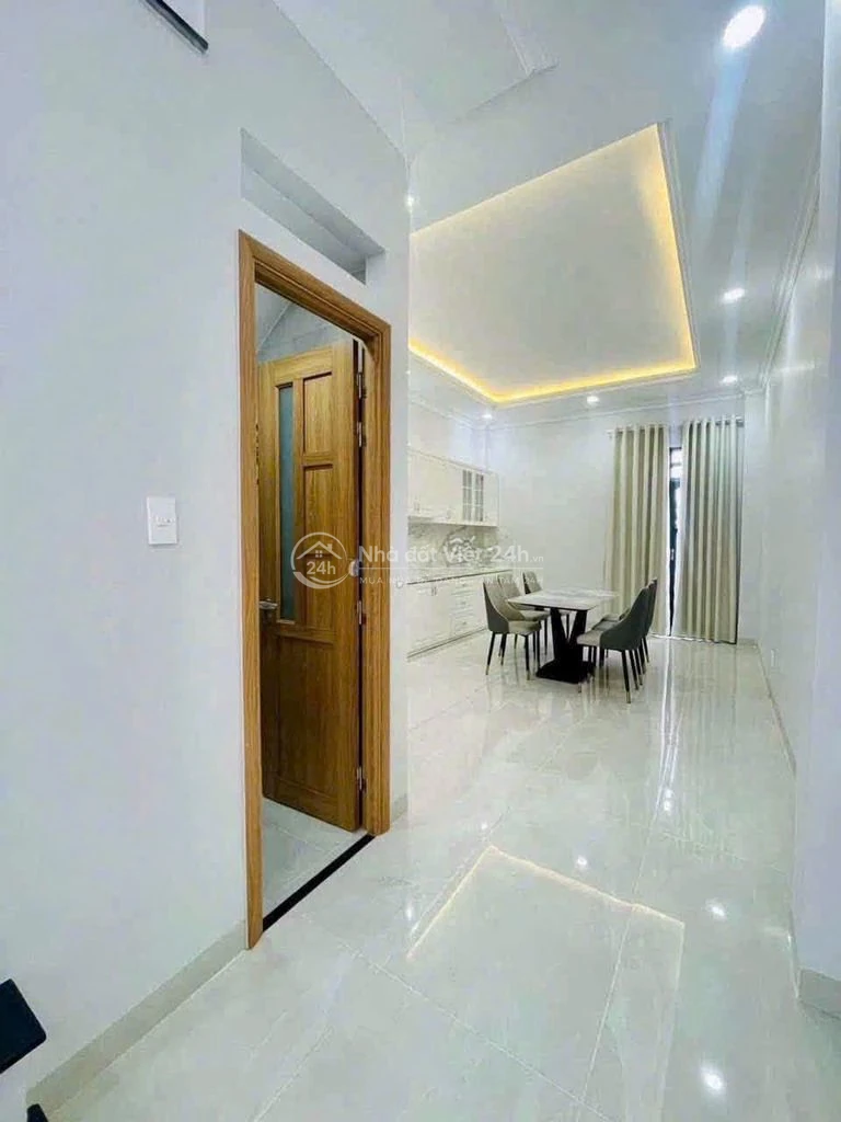 SIÊU RẺ, NHÀ MỚI ĐẸP NGAY VẠN PHÚC, 3 LẦU, 4PN-5WC, FULL NỘI THẤT,15TR