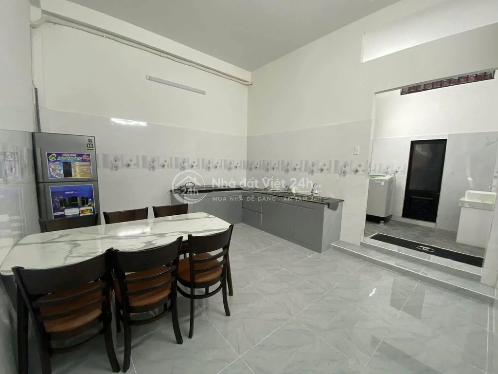 NHÀ 2 TẦNG 3PN 2WC KHU NGUYỄN CÔNG TRỨ