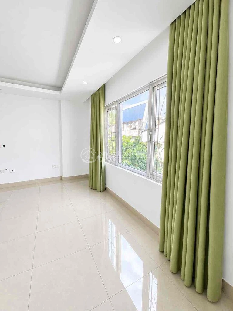 Cho thuê sang văn phòng Thái Thịnh 60m2 giá 10tr