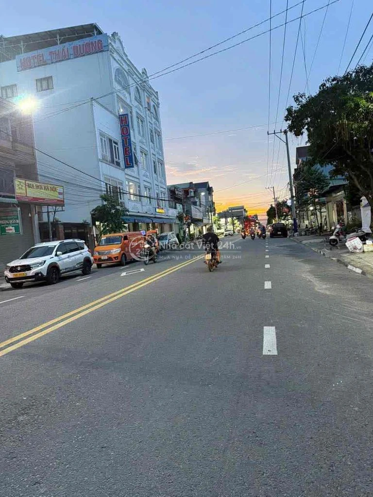 cần cho thuê mặt tiền kinh doanh đường d1 kdc vietsing dt 200m2