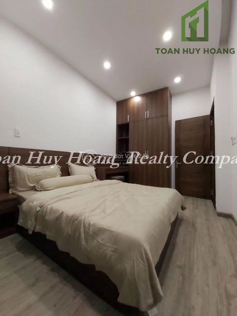 NHÀ GẦN BIỂN ĐÀ NẴNG – CÓ SÂN VƯỜN NHỎ, 2 PHÒNG NGỦ