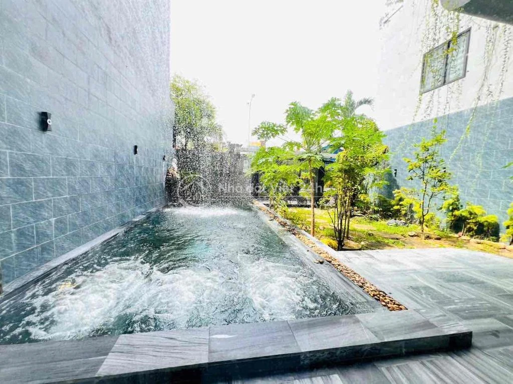 ☘️‼️CHO THUÊ VILLA HỒ BƠI 5TẦNG 6PN CÓ THANG MÁY GẦN VƯƠNG THỪA VŨ-120TR