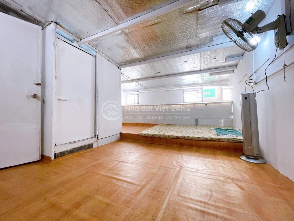 TRỐNG LẠI STUDIO NHỎ XINH NGAY HỌC VIỆN CÁN BỘ - 20M2 - CỬA SỔ TRỜI