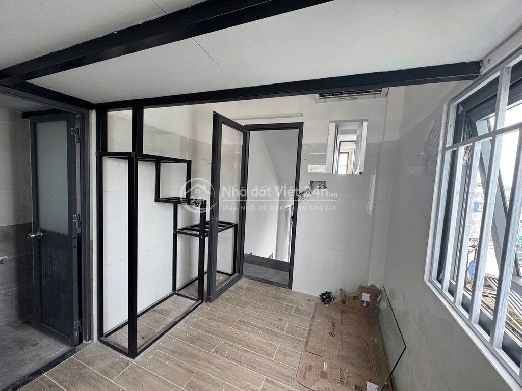 DUPLEX SIÊU XINH NGAY GẦN CHỢ BÀ CHIỂU- FULL NT - CỬA SỔ TRỜI - HẦM XE