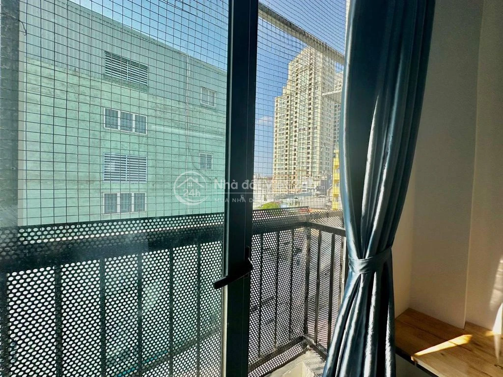 DUPLEX NHỎ XINH NGAY CẦU SG, METRO VĂN THÁNH - FULL NT -BAN CÔNG RIÊNG