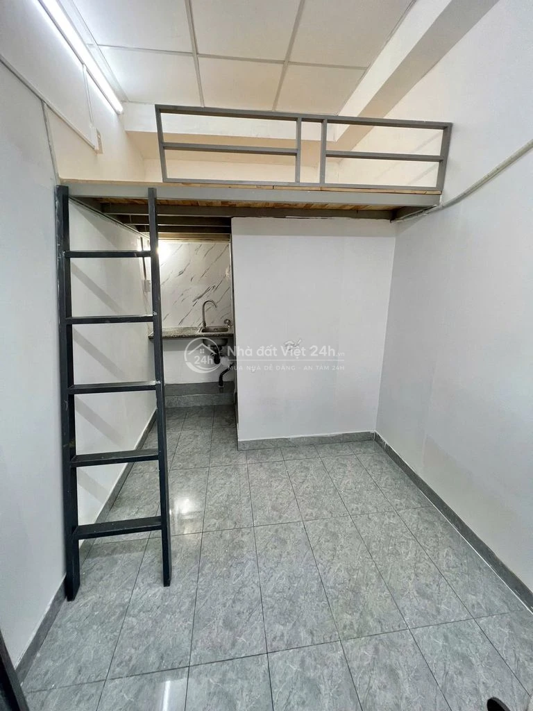 DUPLEX NHỎ XINH NGAY VINCOM NGUYỄN XÍ - 20M2 - SẴN MÁY LẠNH - FREE XE