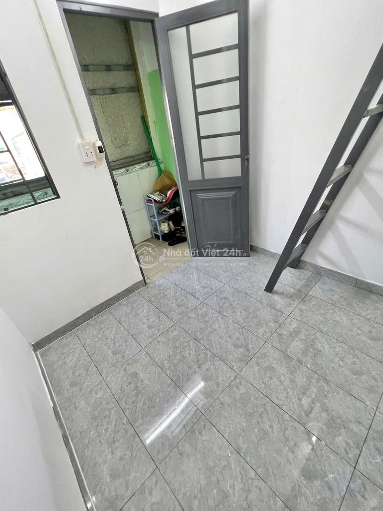 DUPLEX NHỎ XINH NGAY VINCOM NGUYỄN XÍ - 20M2 - SẴN MÁY LẠNH - FREE XE