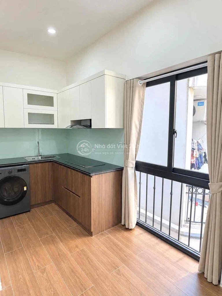 Chính chủ cho thuê phòng studio mới đẹp 18m2- thang máy- full đồ