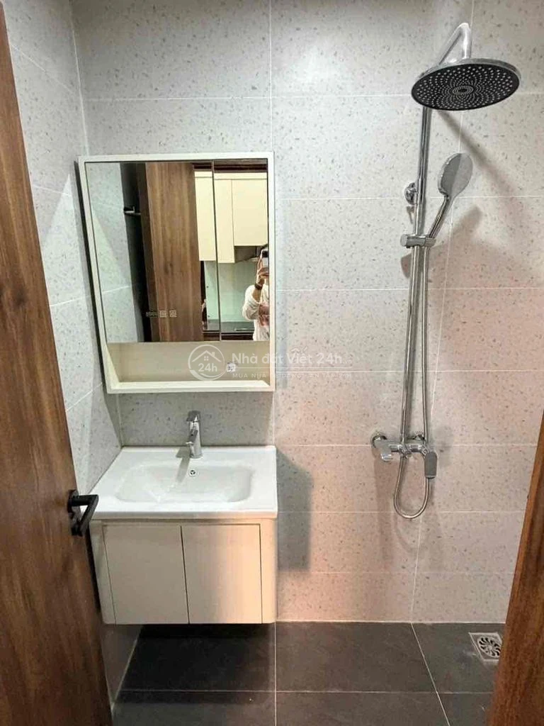 Chính chủ cho thuê phòng studio mới đẹp 18m2- thang máy- full đồ