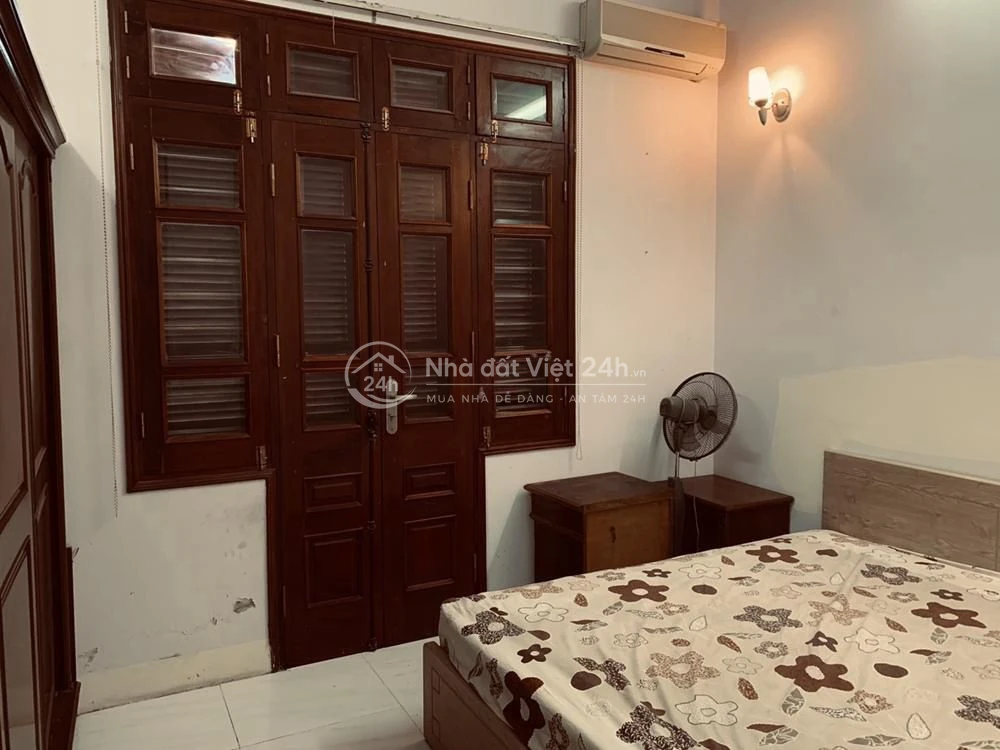 Cho thuê nhà ngõ 61 phố Phùng Chí Kiên, dt 60m x 4 tầng - 18 tr/th