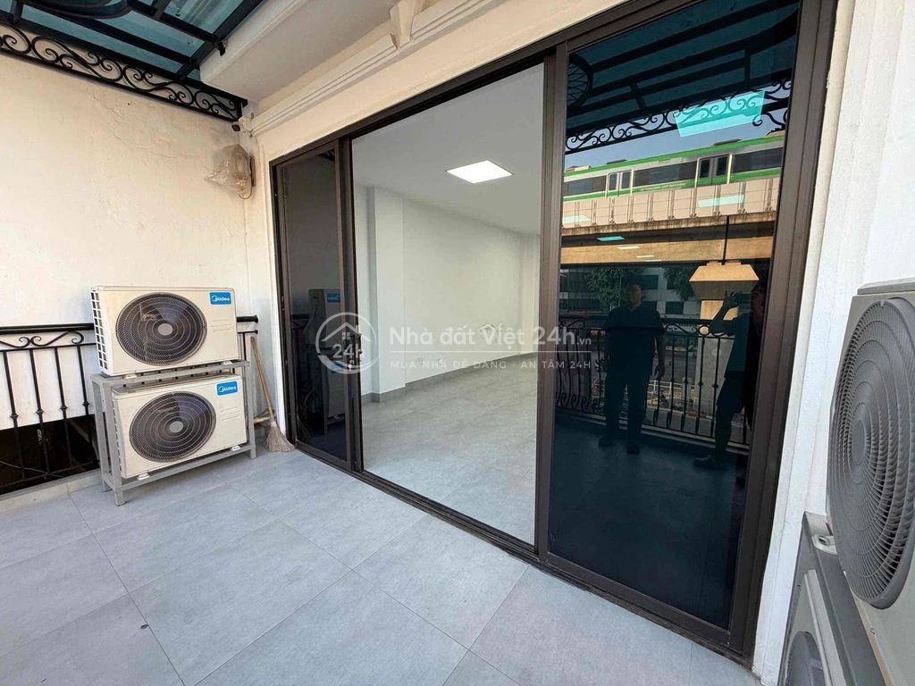 MBKD TẦNG 1&2 QUANG TRUNG - HÀ ĐÔNG. 170M2. VỈA HÈ 5M. KD SẦM UẤT
