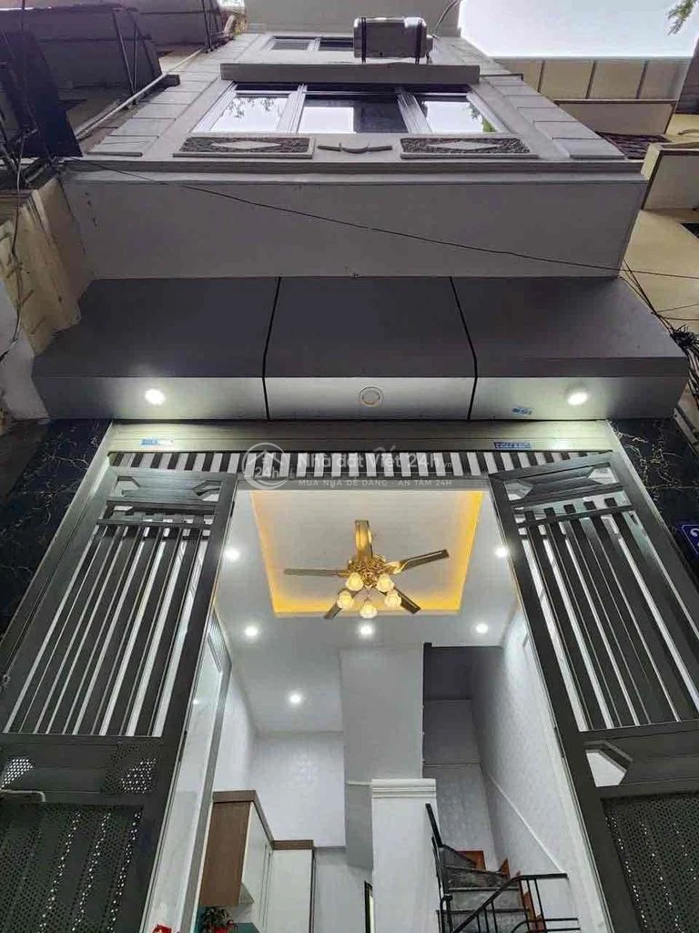 Cho thuê nhà nguyên căn ngõ 299 Hoàng mai 28m -4 tầng 2 ngủ 3 vệ sinh