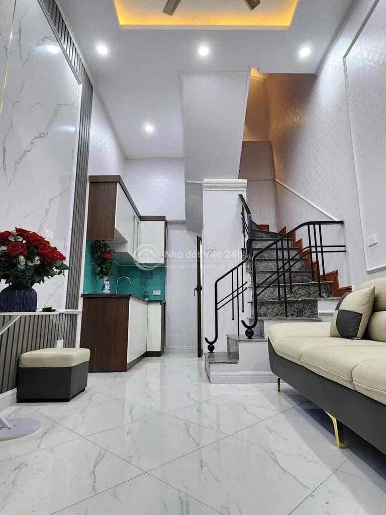 Cho thuê nhà nguyên căn ngõ 299 Hoàng mai 28m -4 tầng 2 ngủ 3 vệ sinh