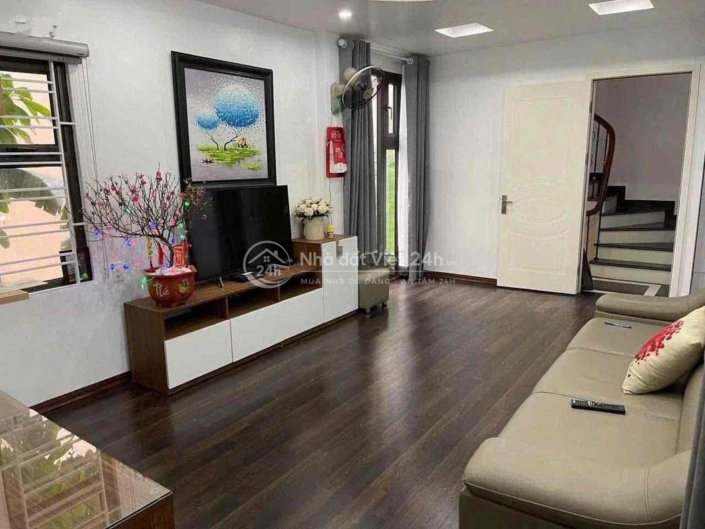cho thuê nhà nguyên căn phố Lương Khánh Thiện 36m -5 tầng -4 -13tr ful