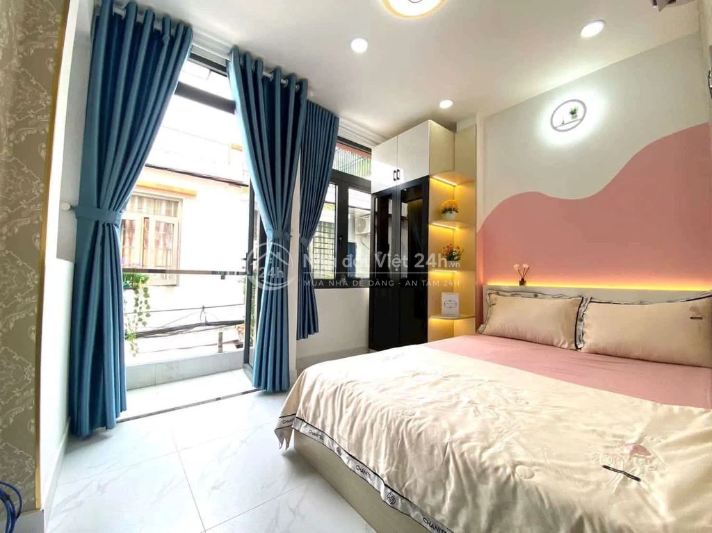 Bán nhà 3 tầng sát bên E mart - 34m² HXH - 3PN - nhỉnh 4 tỷ