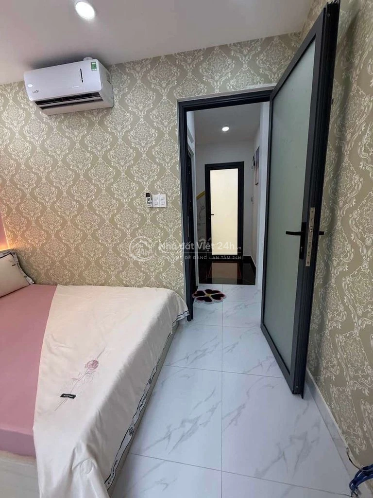 Bán nhà 3 tầng sát bên E mart - 34m² HXH - 3PN - nhỉnh 4 tỷ