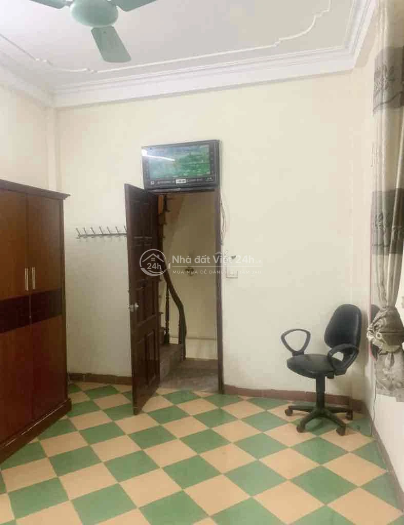 cho thuê nhà nguyên căn phố nguyễn Chính 30m2 x4T giá 7 triệu /1th  ở