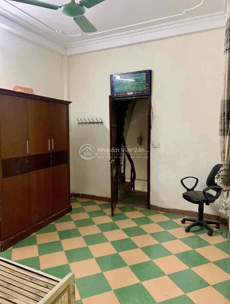 cho thuê nhà nguyên căn phố nguyễn Chính 30m2 x4T giá 7 triệu /1th  ở