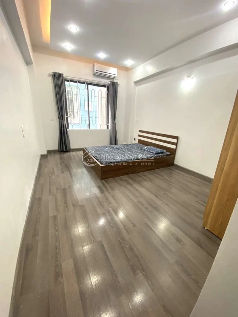 Cho thuê nhà 5 Tầng  vĩnh hưng