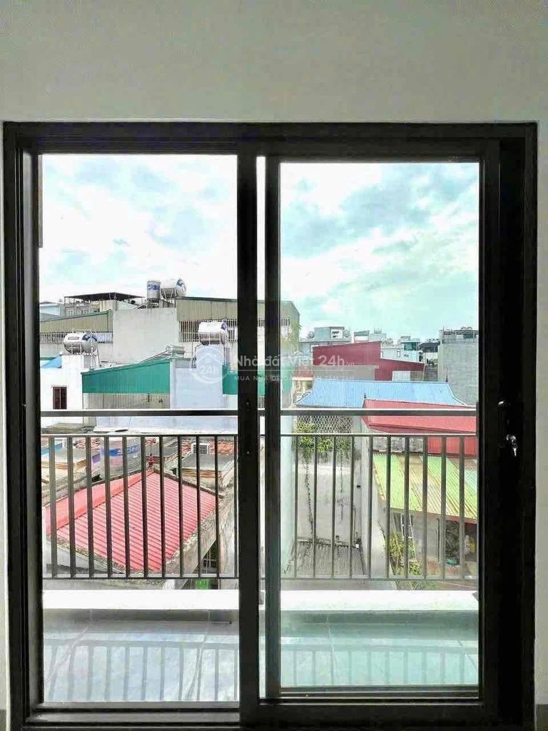 CĂN HỘ 1N1K BAN CÔNG DIỆN TÍCH LỚN THOÁNG NGAY CÔNG VIÊN HOÀ BÌNH