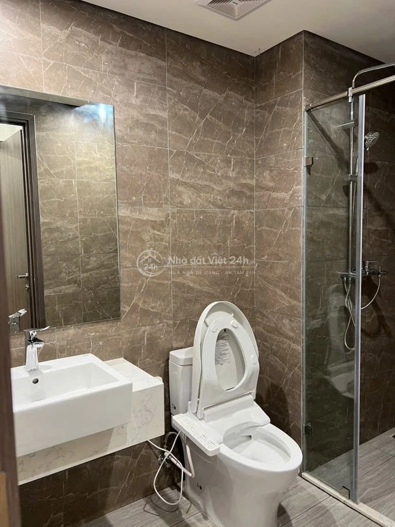 Căn hộ 2PN 2WC Beverly tầng trung view thoáng, full nội thất xịn 11tr