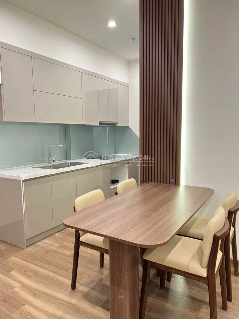 Căn hộ 2PN 2WC Beverly tầng trung view thoáng, full nội thất xịn 11tr