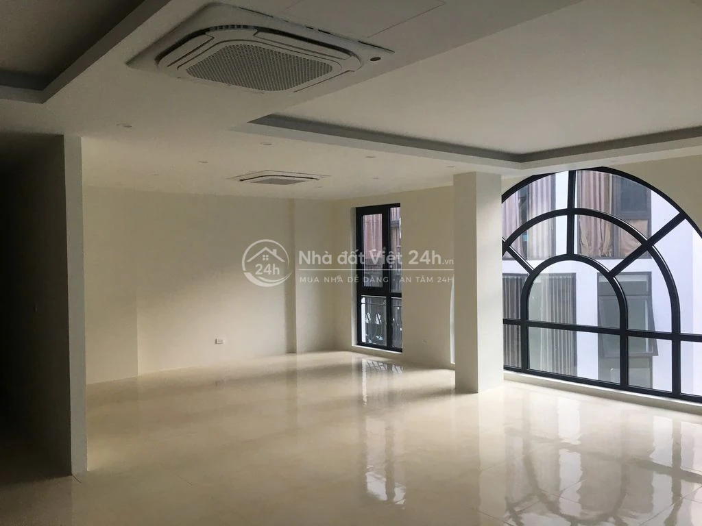 Cho thuê văn phòng mới đẹp 100m2 ở Cầu Giấy, giá 10 triệu/tháng
