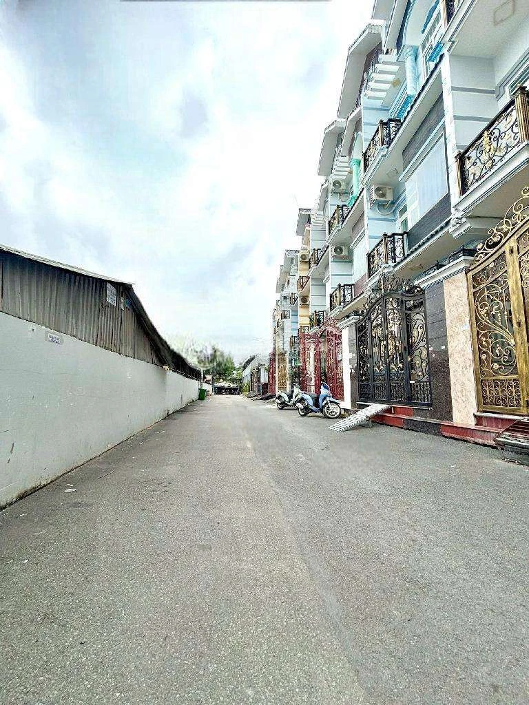 An Dương Vương đường nhựa 8m.62m nhỉnh 7 ty