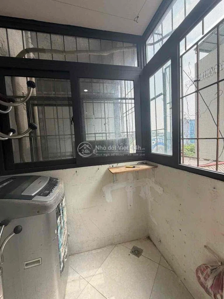 Cho Thuê Căn Chung Cư Giá Rẻ Thoáng Đẹp Đủ Đồ. Điện Nước Giá Dân