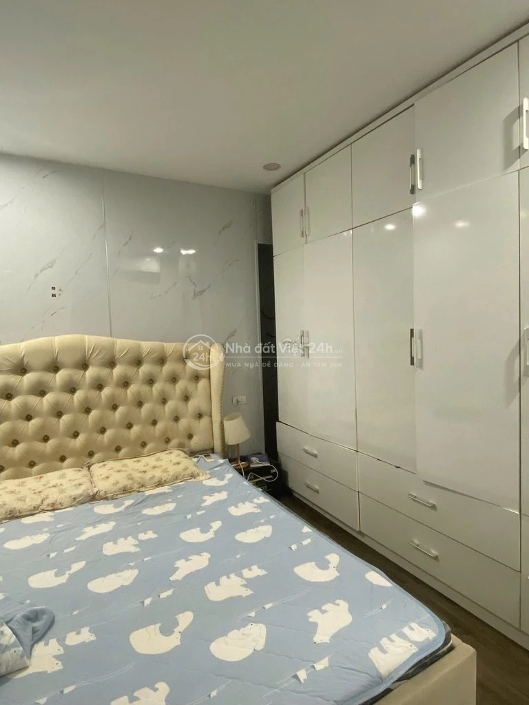 Cho thuê tập thể 2-3 ngủ tầng 2 Ngõ Quỳnh, Bạch Mai