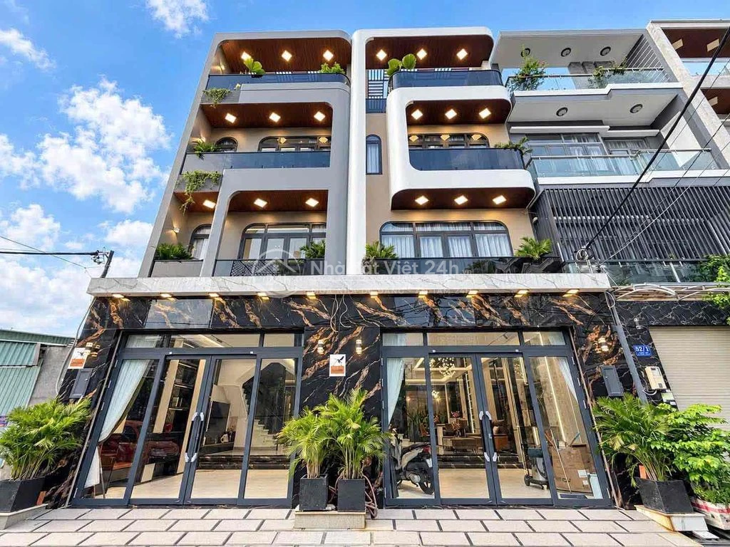 bán nhad huỳnh tấn phát