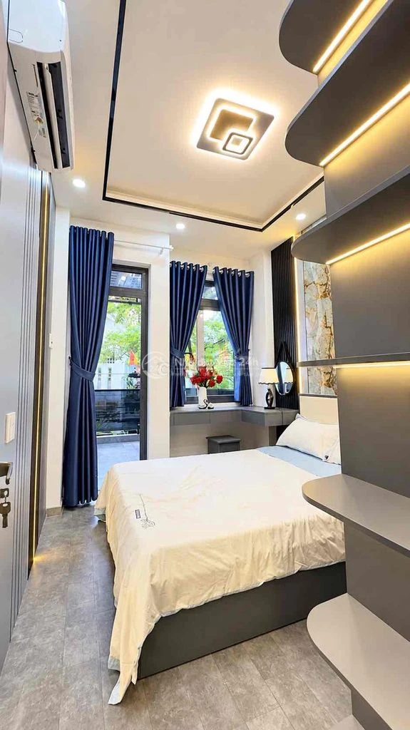 BÁN NHÀ MỚI 3 TẦNG LÊ VĂN LƯƠNG, HẺM XE HƠI ĐỖ CỬA, FULL NT MỚI