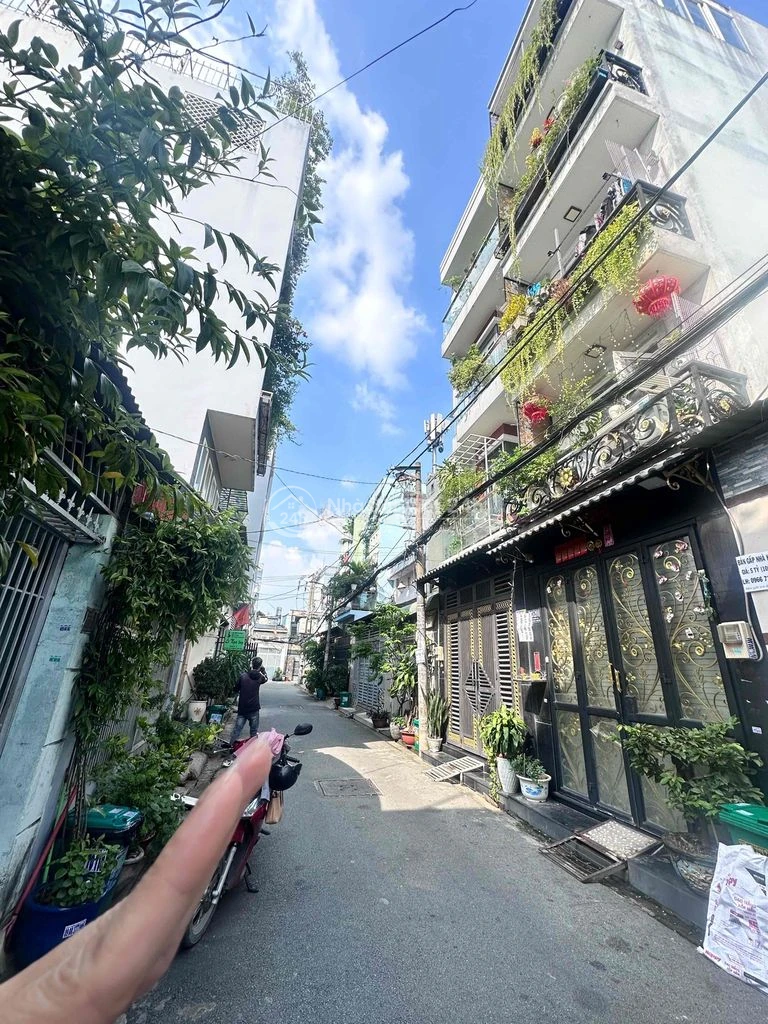 Chủ Ngợp Bạnk gấp Bán nhà 5Tầng hẻm 6m Thông ngay Phạm Đăng Giảng