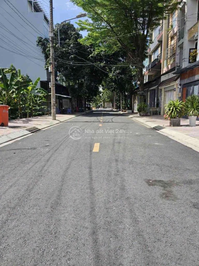 Mặt tiền Hàng hiếm khu Tên Lửa , đường 10m thông , 4 tầng nhỉnh 8 tỷ