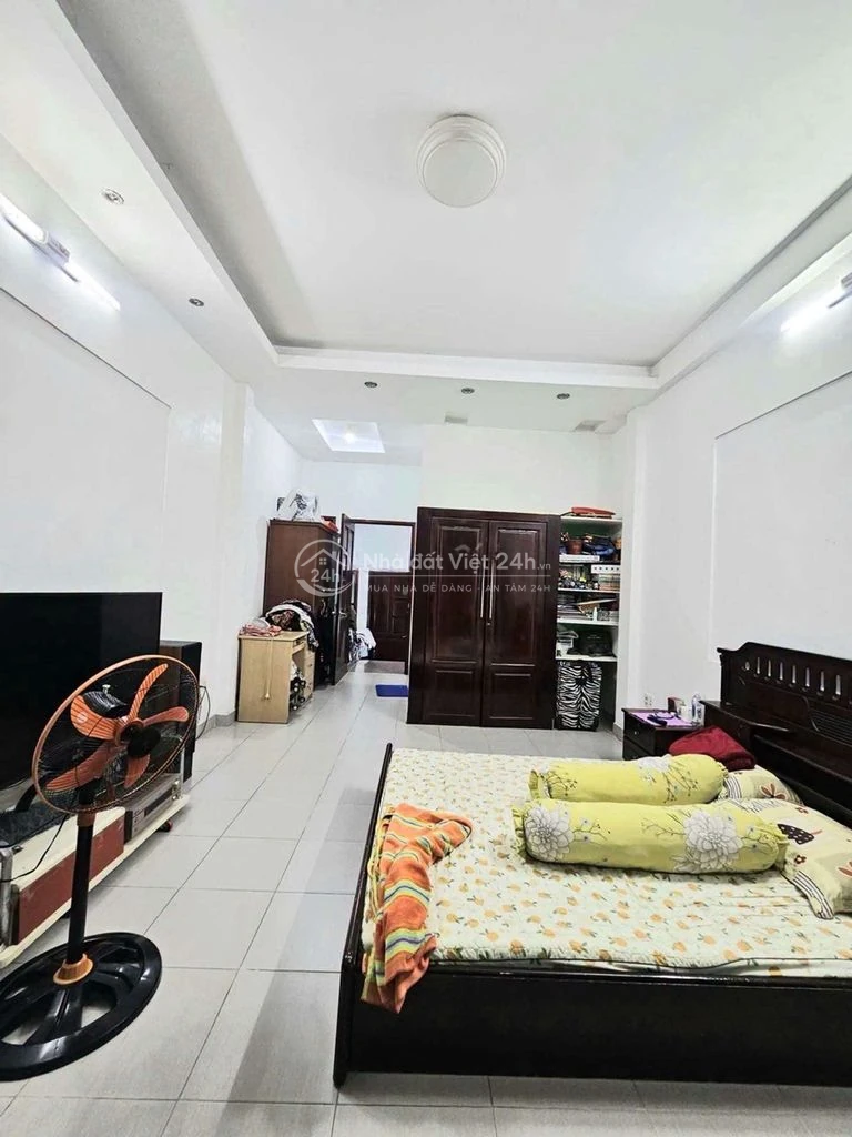 Mặt tiền Hàng hiếm khu Tên Lửa , đường 10m thông , 4 tầng nhỉnh 8 tỷ