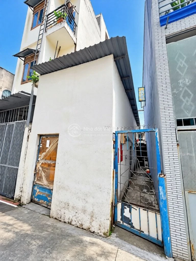 Hàng thơm - Nhà trệt lửng tiện xây mới 3.6x18m hẻm 44 Bùi Văn Ba, Q.7