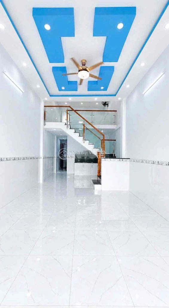 NHÀ ĐẸP 4*18,5m 2/NGẮN NỮ DÂN CÔNG HẺM XE HƠI 3PN LH ***