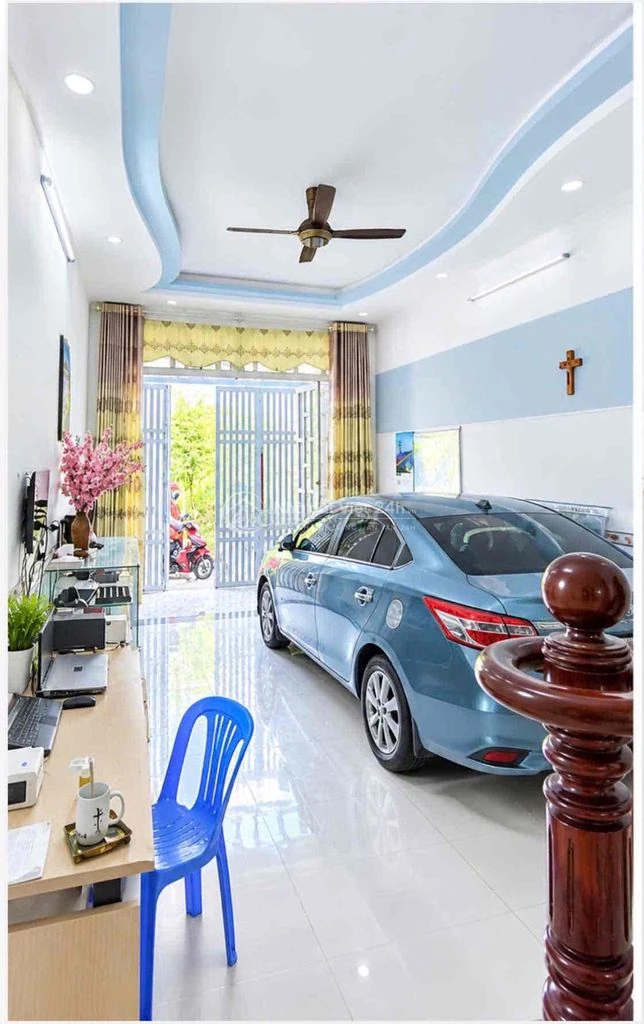 NHÀ ĐẸP 4*15m 1/NGẮN LIÊN ẤP 1-2 3PN HẺM 5M XE HƠI LH ***