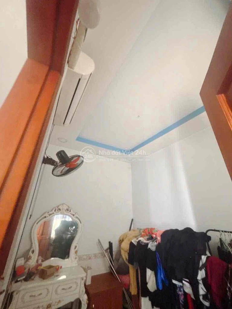 bán nhà 4 x9 nhà 1 lầu 2 pn 21 wc sổ chung vi bằng giá 1.550 ty