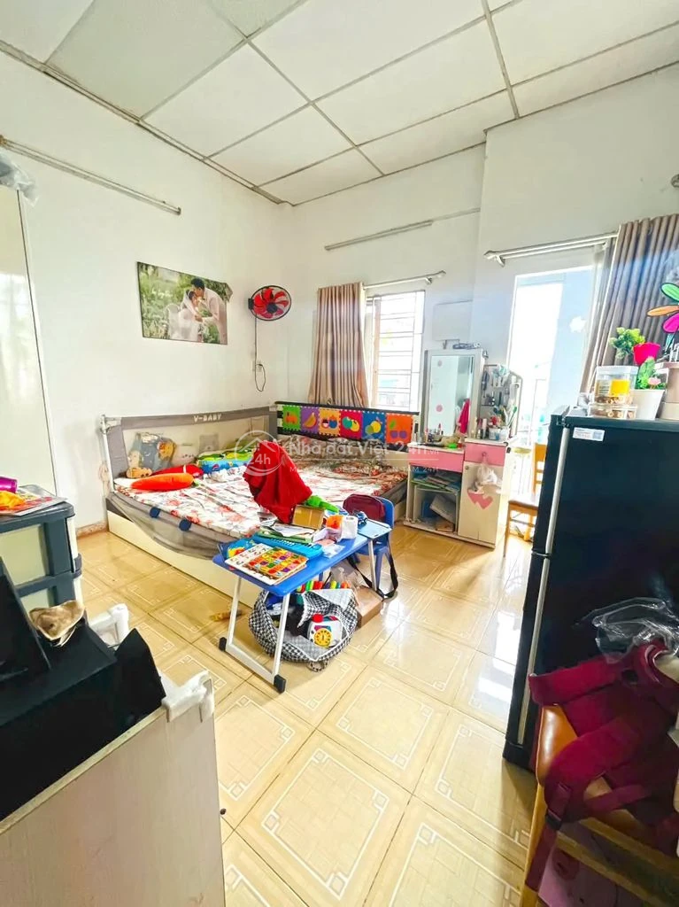 HÀNG HIẾM - Nhà 2 tầng 4PN hẻm 3m sát đường Nguyễn Thị Thập, Quận 7