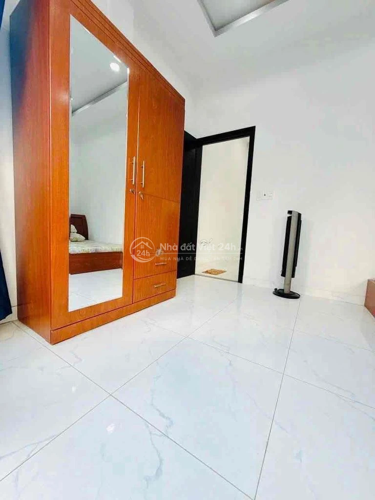 Bán nhà DT khủng hẻm 154/ âu dương lân p3 Q8