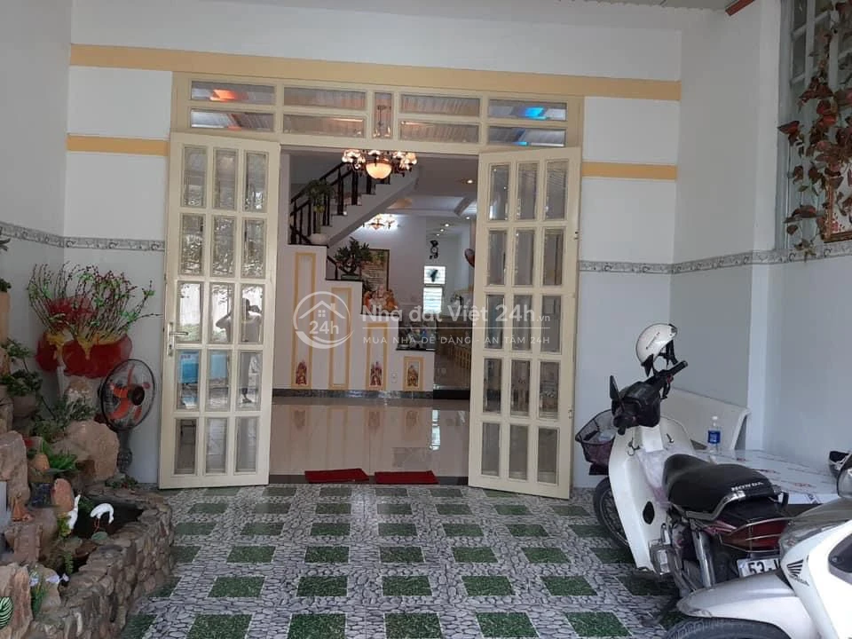 Nhà đẹp 1T1L cách Ngã tư An Sương 500m shr 1tỷ2 4x14.25=57m2 Song Hành